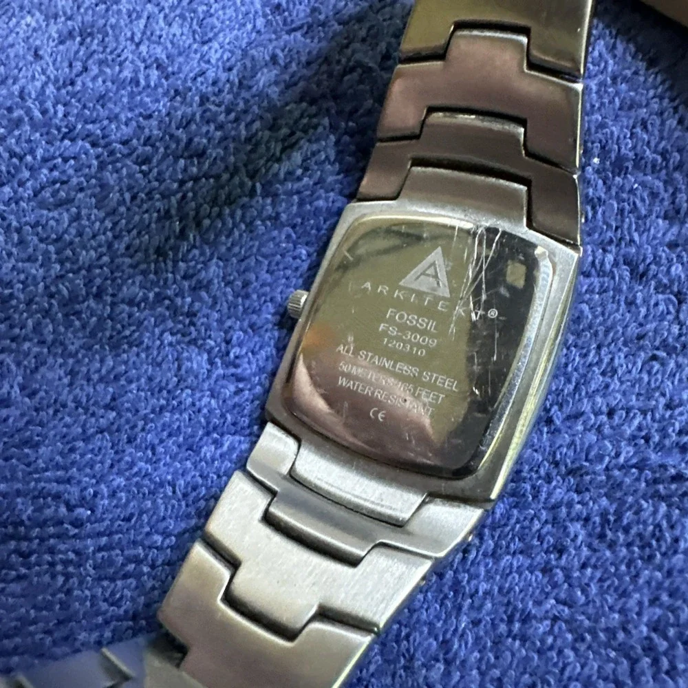 Fossil arkitekt stainless